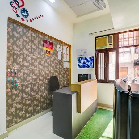 Oyo 74060 Taj Residency Hotel New Delhi Ngoại thất bức ảnh