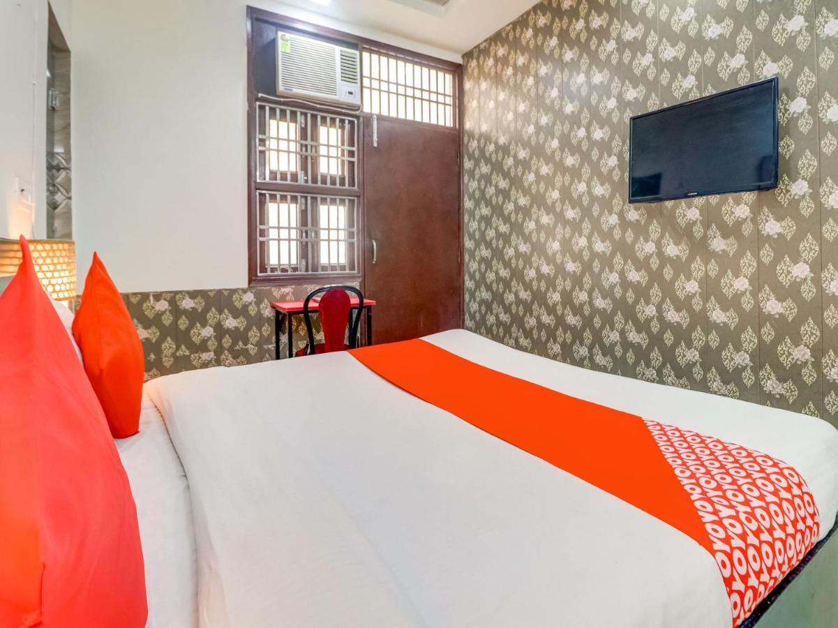 Oyo 74060 Taj Residency Hotel New Delhi Ngoại thất bức ảnh