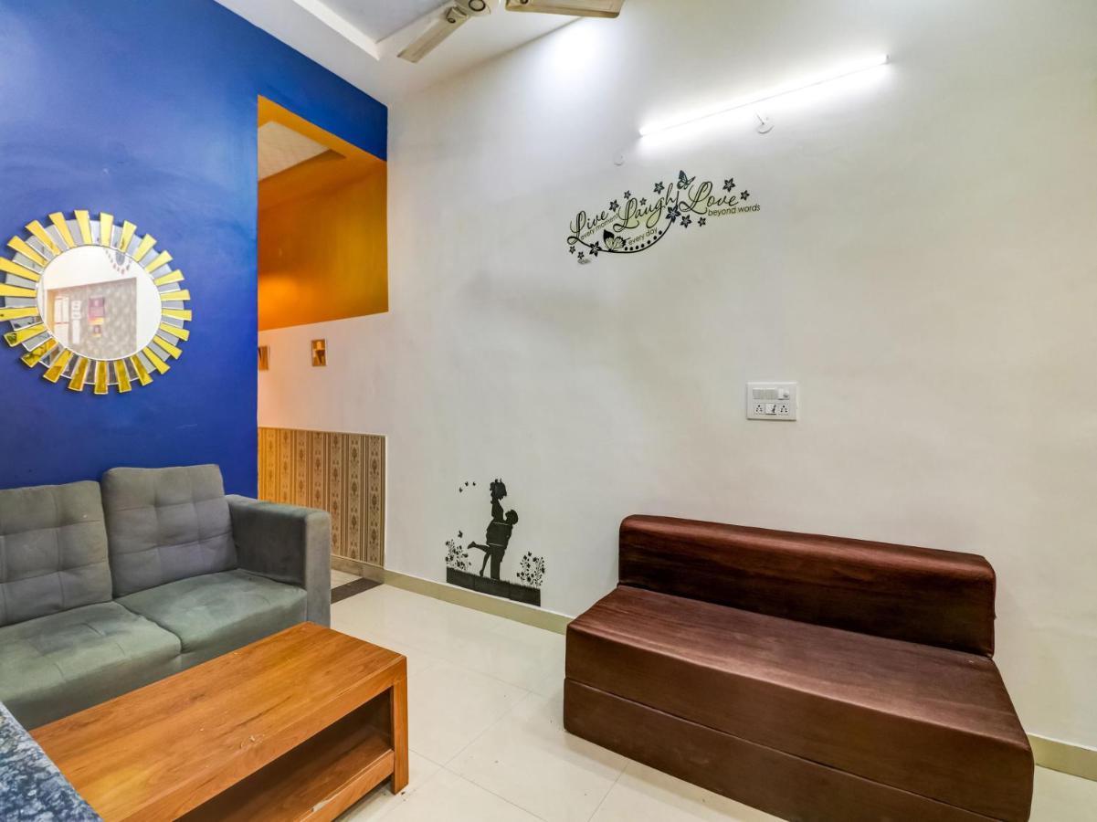 Oyo 74060 Taj Residency Hotel New Delhi Ngoại thất bức ảnh